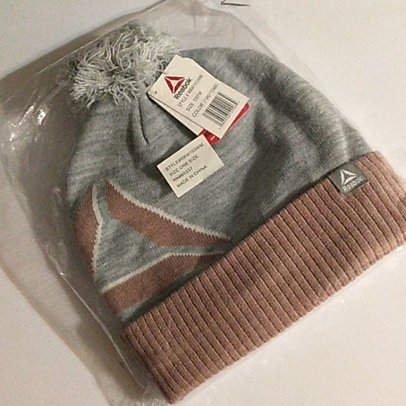 ☆NWT☆Women's REEBOK Fleece Lined Winter Beanie Hat with Pom Pom - Picture 9 of 9